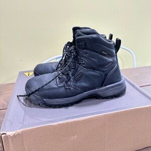KEEN black work boots